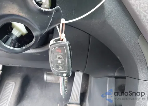 2015 Hyundai Santa Fe Sport 2.4L from USA, damaged, VIN 5XYZUDLB0FG247599